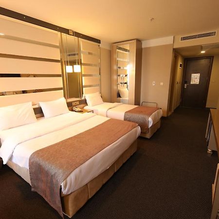 Reform Hotel Van Ngoại thất bức ảnh